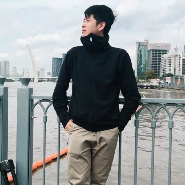 Phạm Vũ Ân Đờ Cất